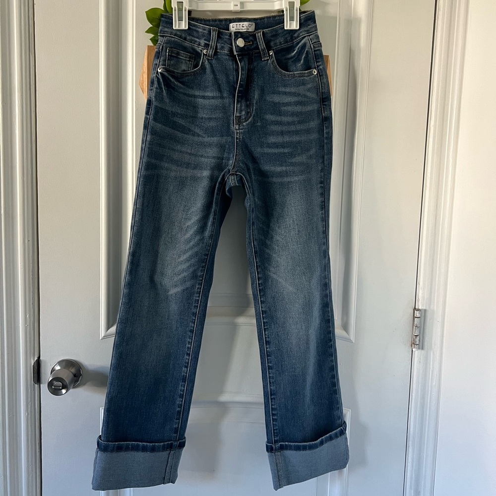 Cuffed Jeans